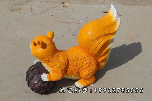 玻璃钢松鼠雕塑 (49)