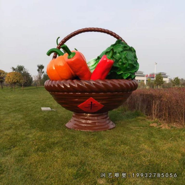 广场玻璃钢果篮雕塑