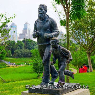 广场人物跑步铜雕