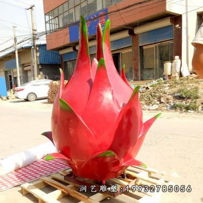 广场不锈钢火龙果雕塑