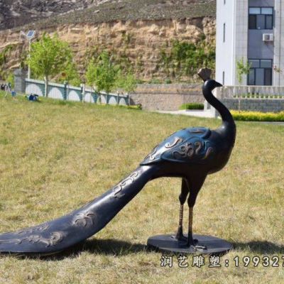 公园孔雀动物铜雕
