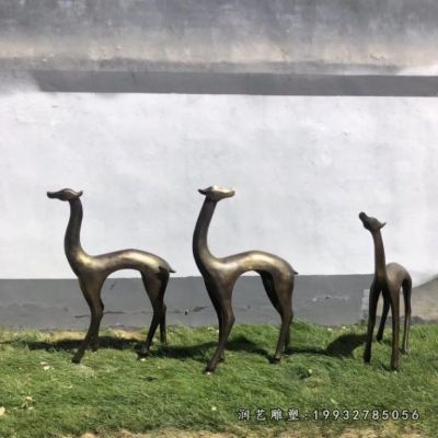 城市抽象羊动物铜雕
