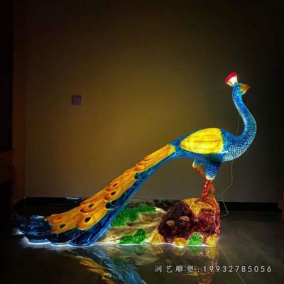 城市玻璃钢孔雀雕塑
