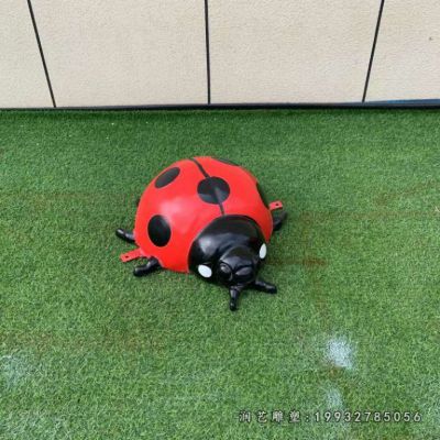 学校玻璃钢瓢虫动物雕塑