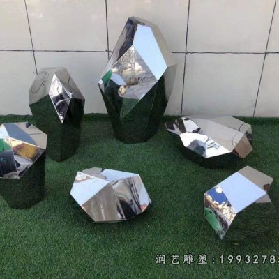 街道不锈钢石头景观雕塑