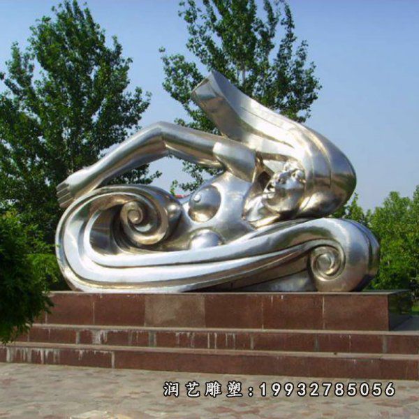 小区不锈钢游泳雕塑