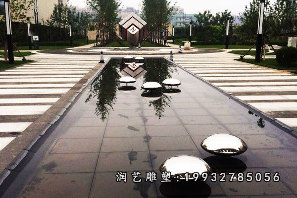 学校不锈钢景观石雕塑