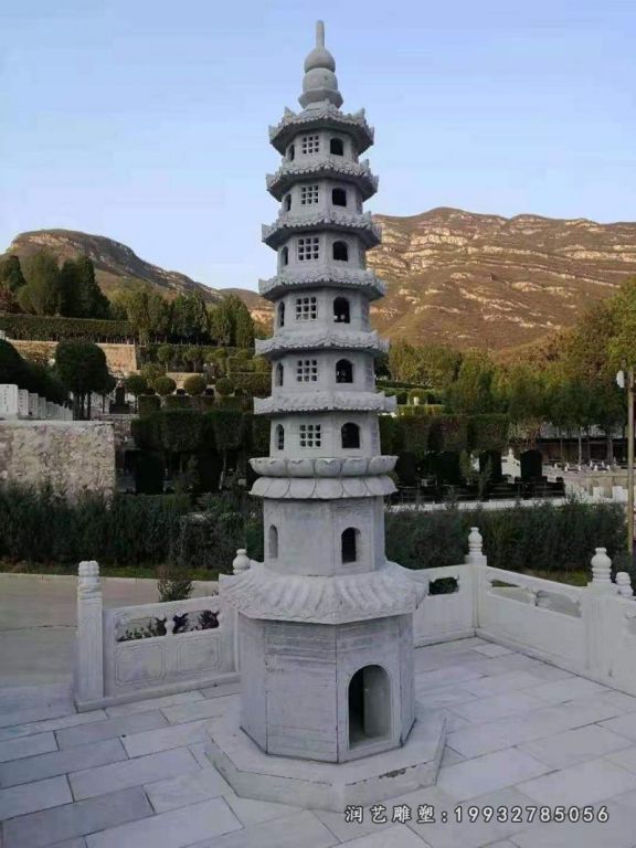 景区石塔景观雕塑