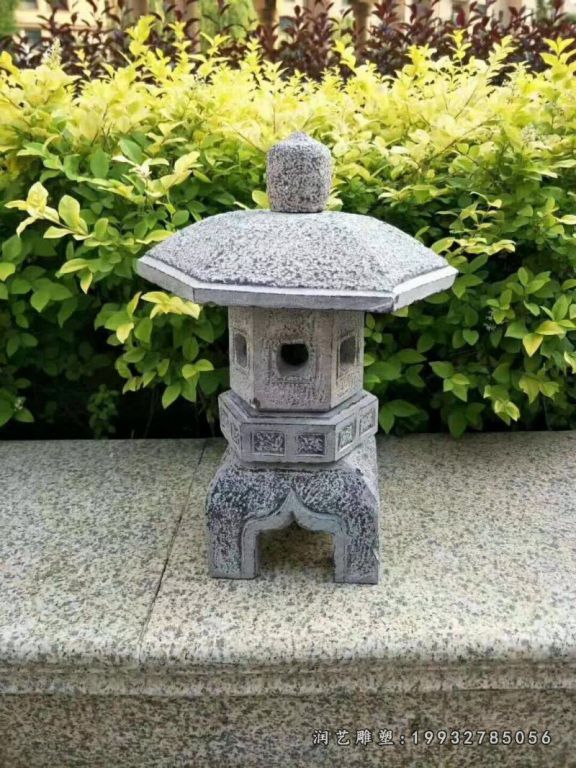 小区石灯景观雕塑