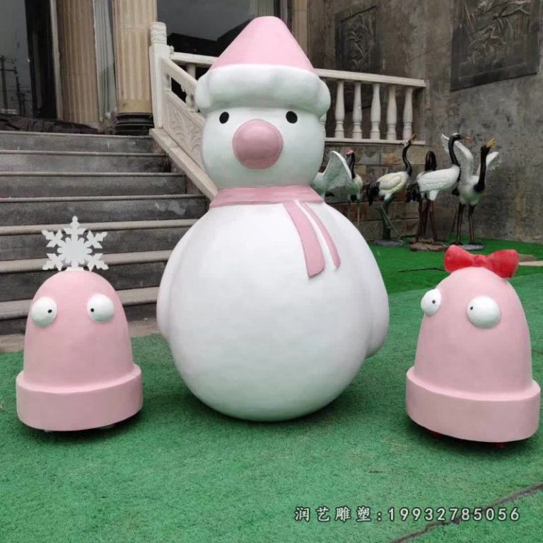 商业街玻璃钢雪人雕塑