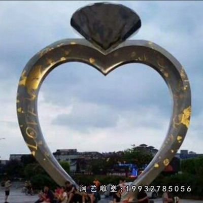 医院不锈钢戒指雕塑