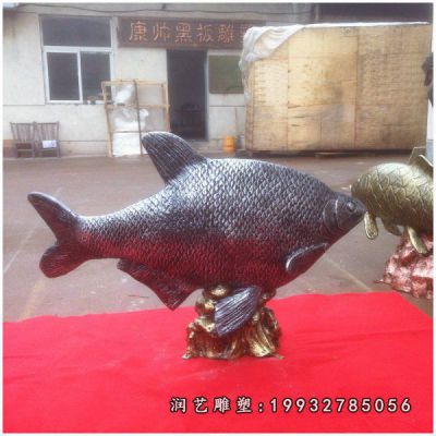 广场动物鱼铜雕