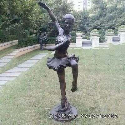 学校跳舞人物铜雕