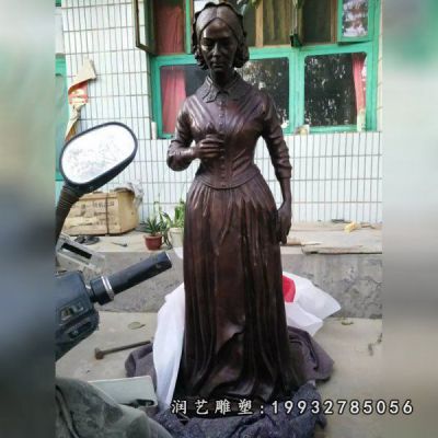 街道南丁格尔铜雕