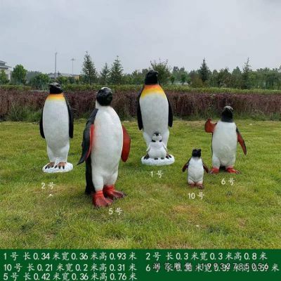 公寓玻璃钢企鹅雕塑